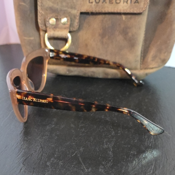 #1 Isaac Mizrahi Brown Sunglasses - Picture 4 of 7